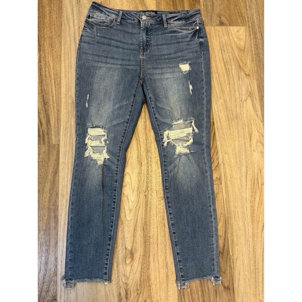 Judy Blue Skinny Fit Distressed Jeans Medium Wash Raw Hem JB8884 Womens 13/31